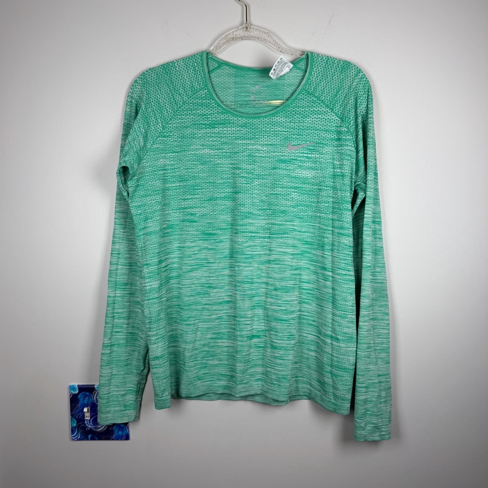 Nike Dri Fit Green Long Sleeve Light Weight Workout Running Top Shirt XL Gym